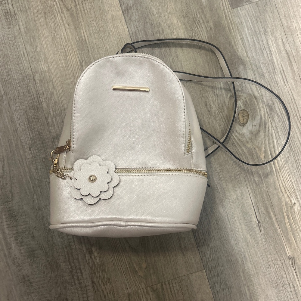 White Pearly Mini Backpack with Flower Charm